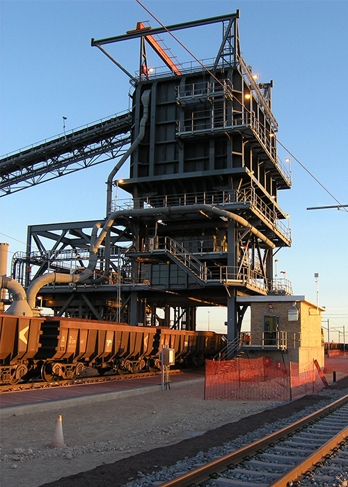 KOLOMELA TRAIN LOAD-OUT STATION